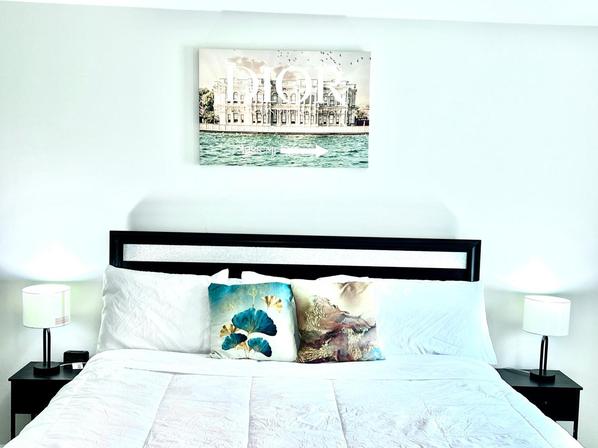 Spacious 4-Bedroom House,6Beds With Office Space Charlotte Dış mekan fotoğraf